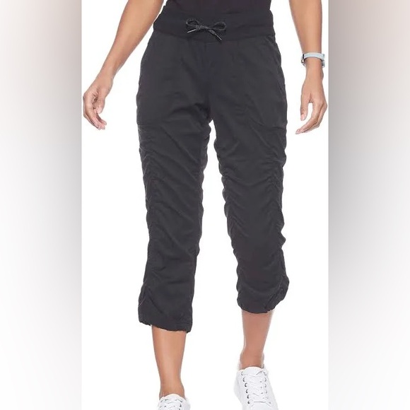 The North Face Pants - Size M North Face capris